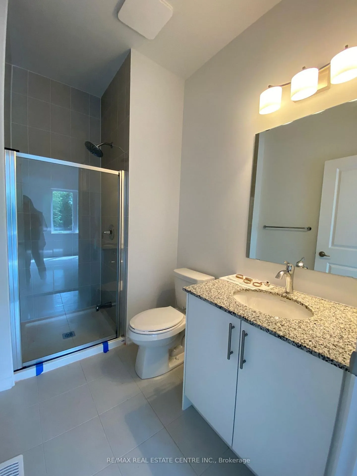 Photo 14 of 122 Adley Drive, Brockville — HOMEH