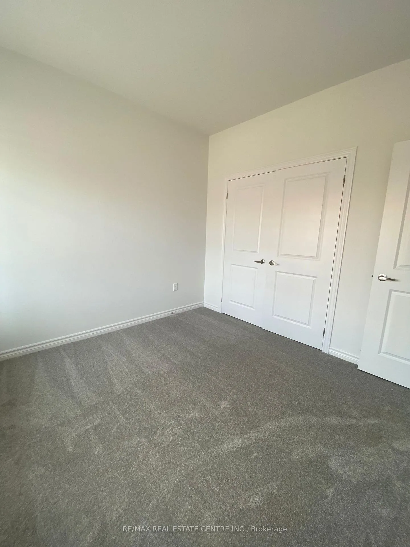 Photo 19 of 122 Adley Drive, Brockville — HOMEH