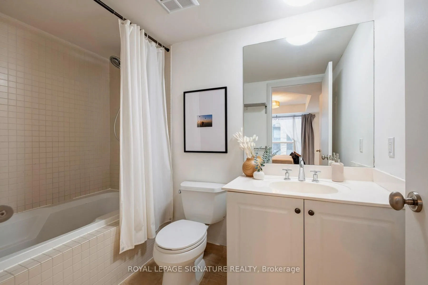 Photo 21 of Unit 311, 18 Beverley Street, Toronto, Kensington-Chinatown — HOMEH