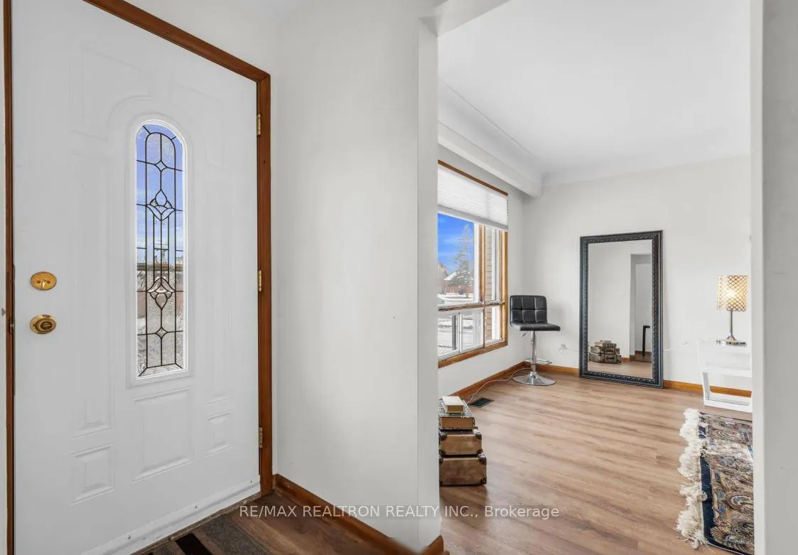 Photo 9 of 51 Robroy Avenue, Hamilton, Corman — HOMEH