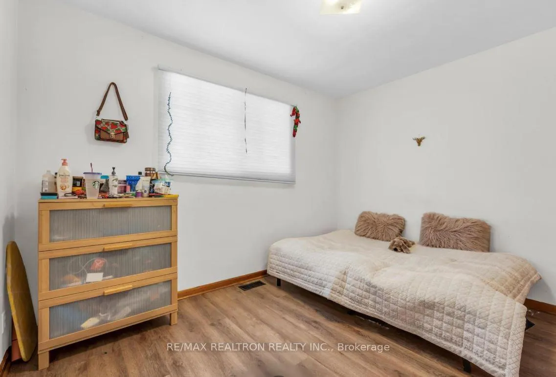 Photo 22 of 51 Robroy Avenue, Hamilton, Corman — HOMEH