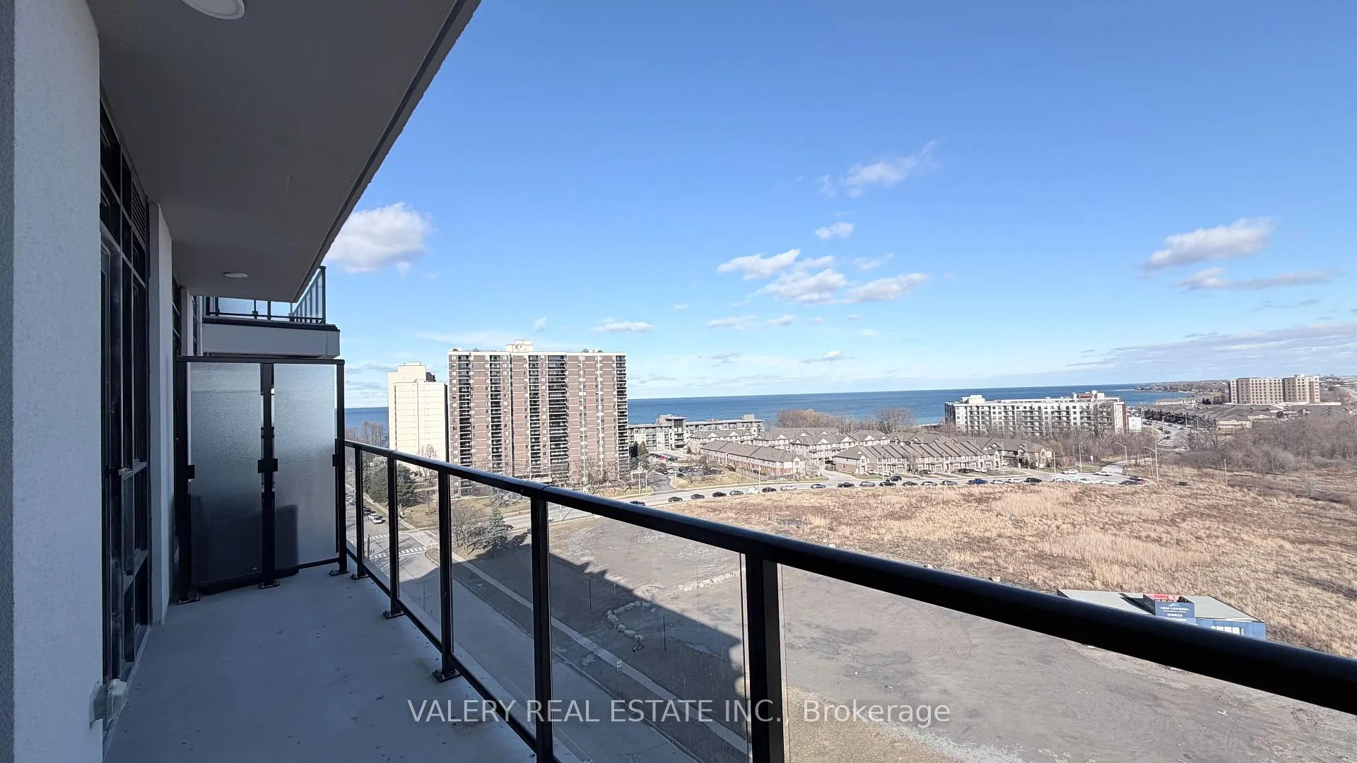 Photo 4 of Unit 1208, 461 Green Rd, Hamilton, Lakeshore — HOMEH