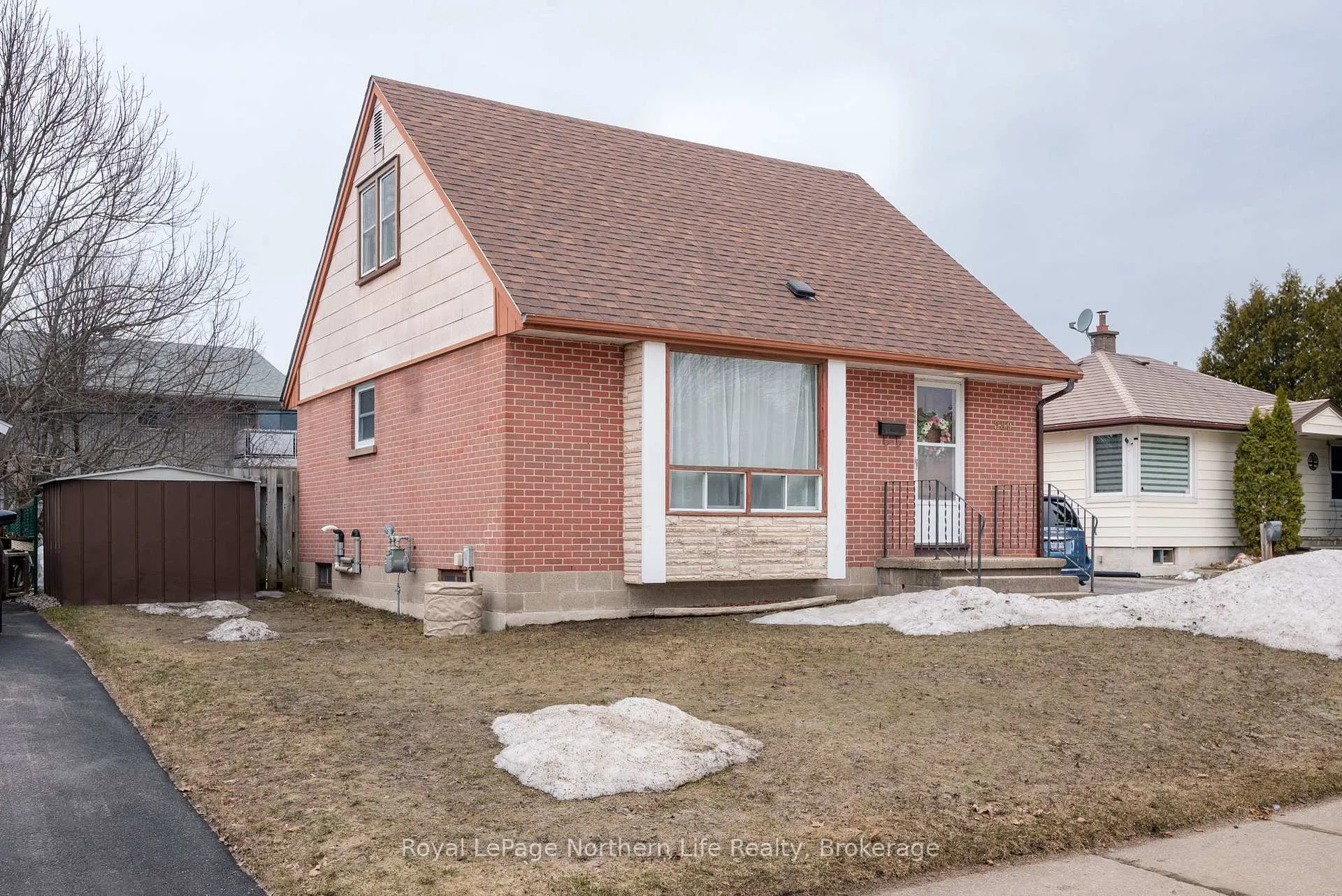 Photo 2 of 889 Phillip Street, North Bay, West End — HOMEH