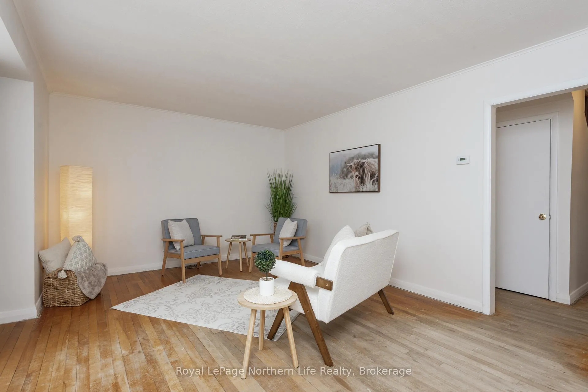 Photo 6 of 889 Phillip Street, North Bay, West End — HOMEH