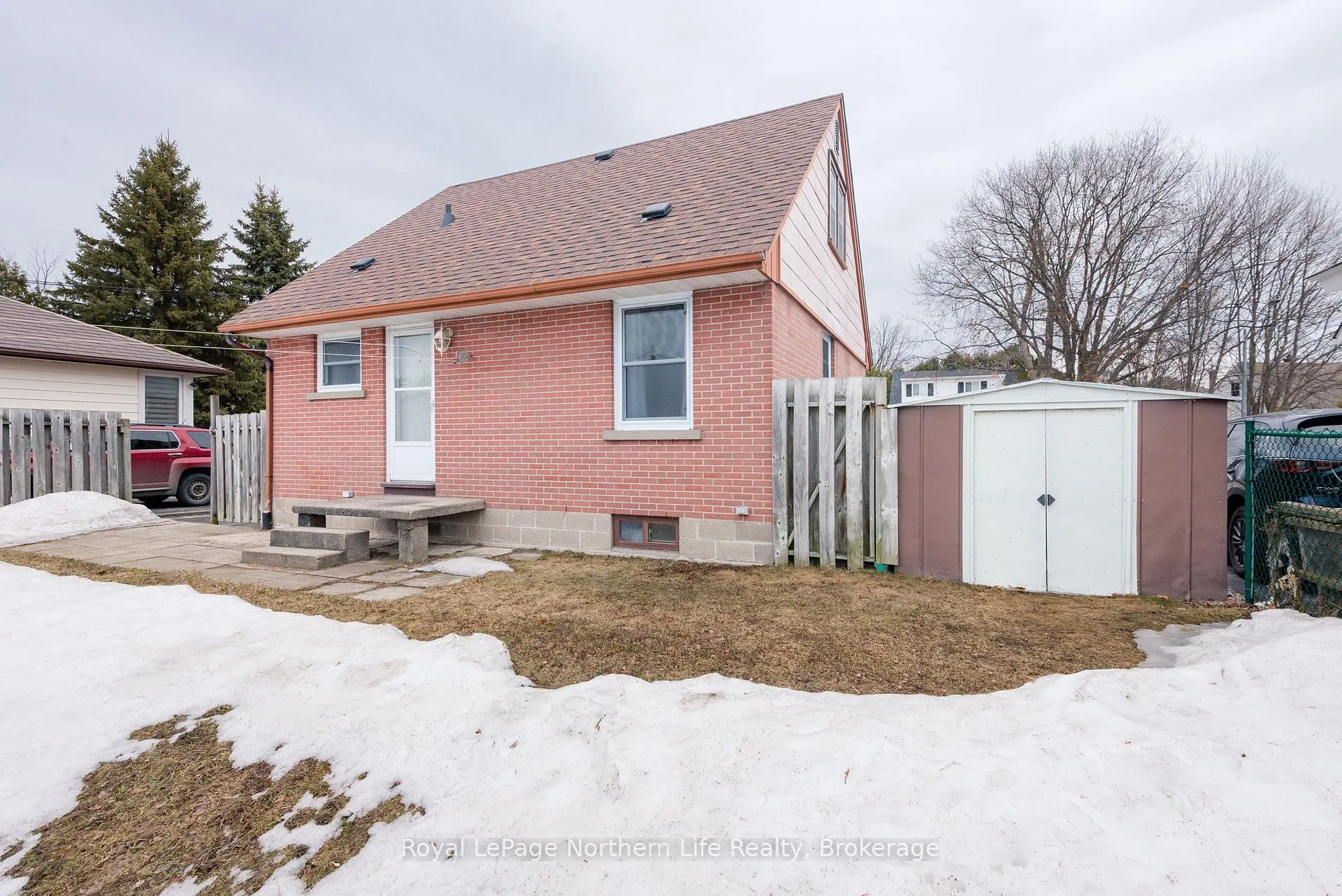 Photo 31 of 889 Phillip Street, North Bay, West End — HOMEH