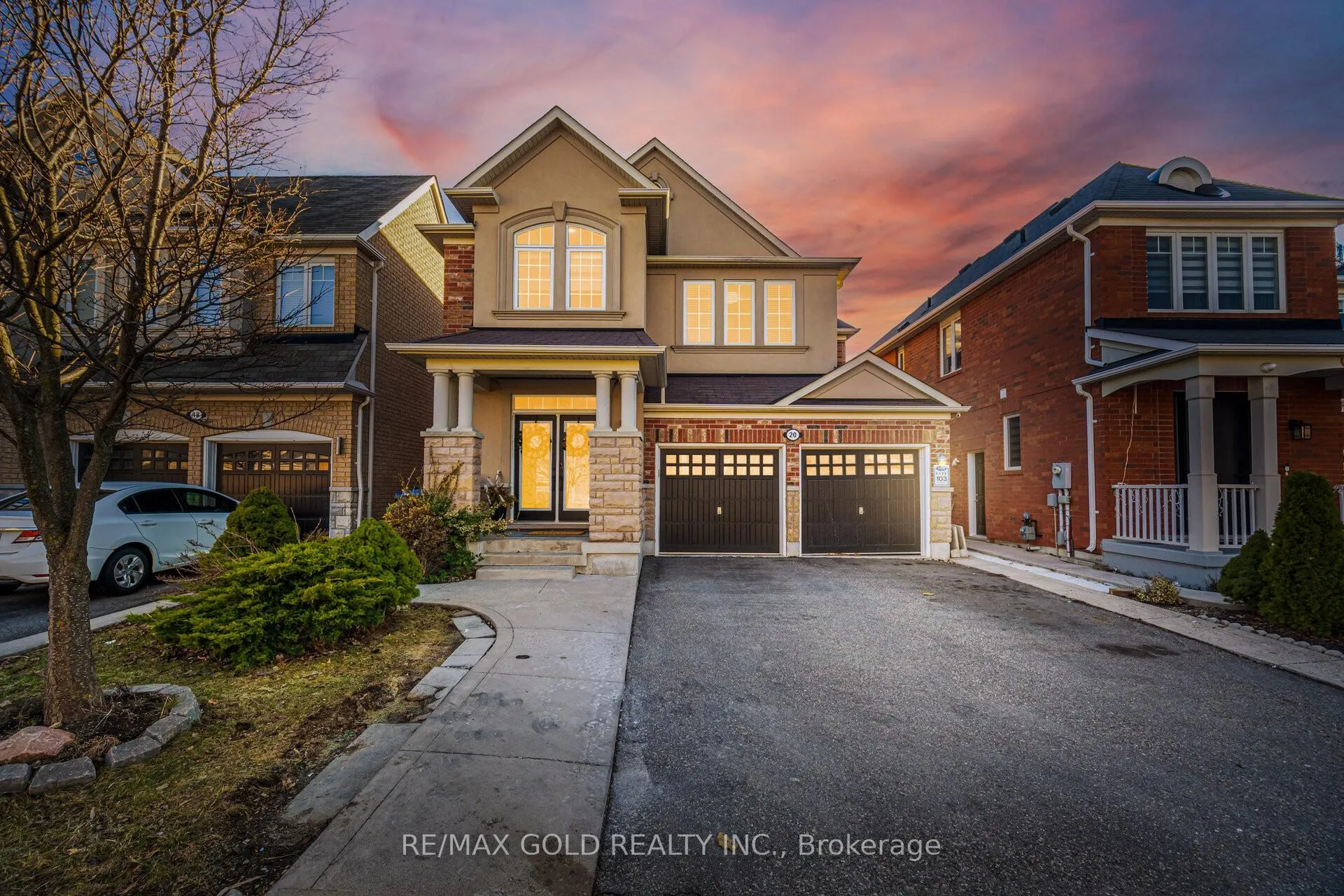 Photo 1 of 20 Peppermint Close, Brampton, Bram East — HOMEH