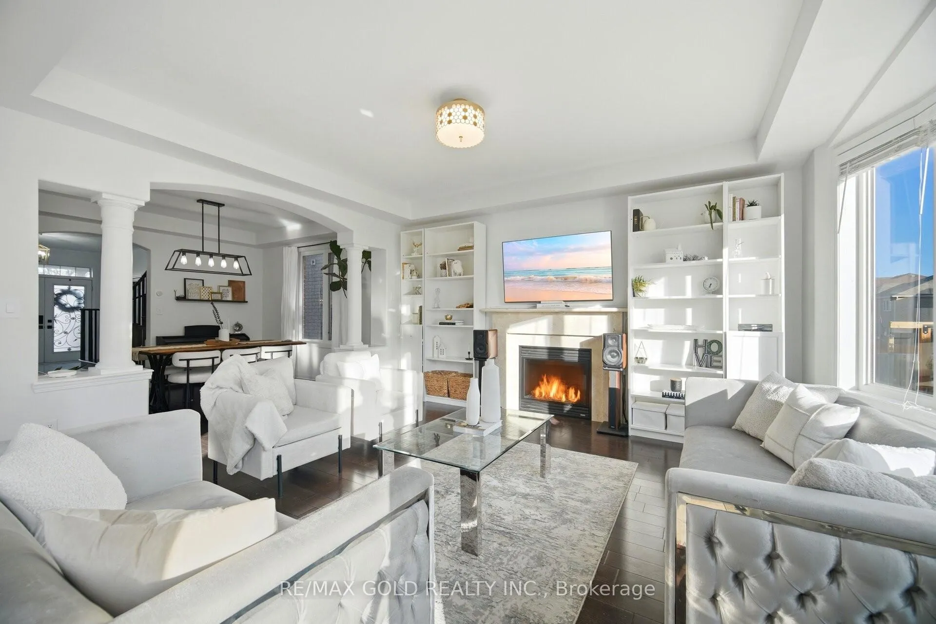 Photo 5 of 20 Peppermint Close, Brampton, Bram East — HOMEH