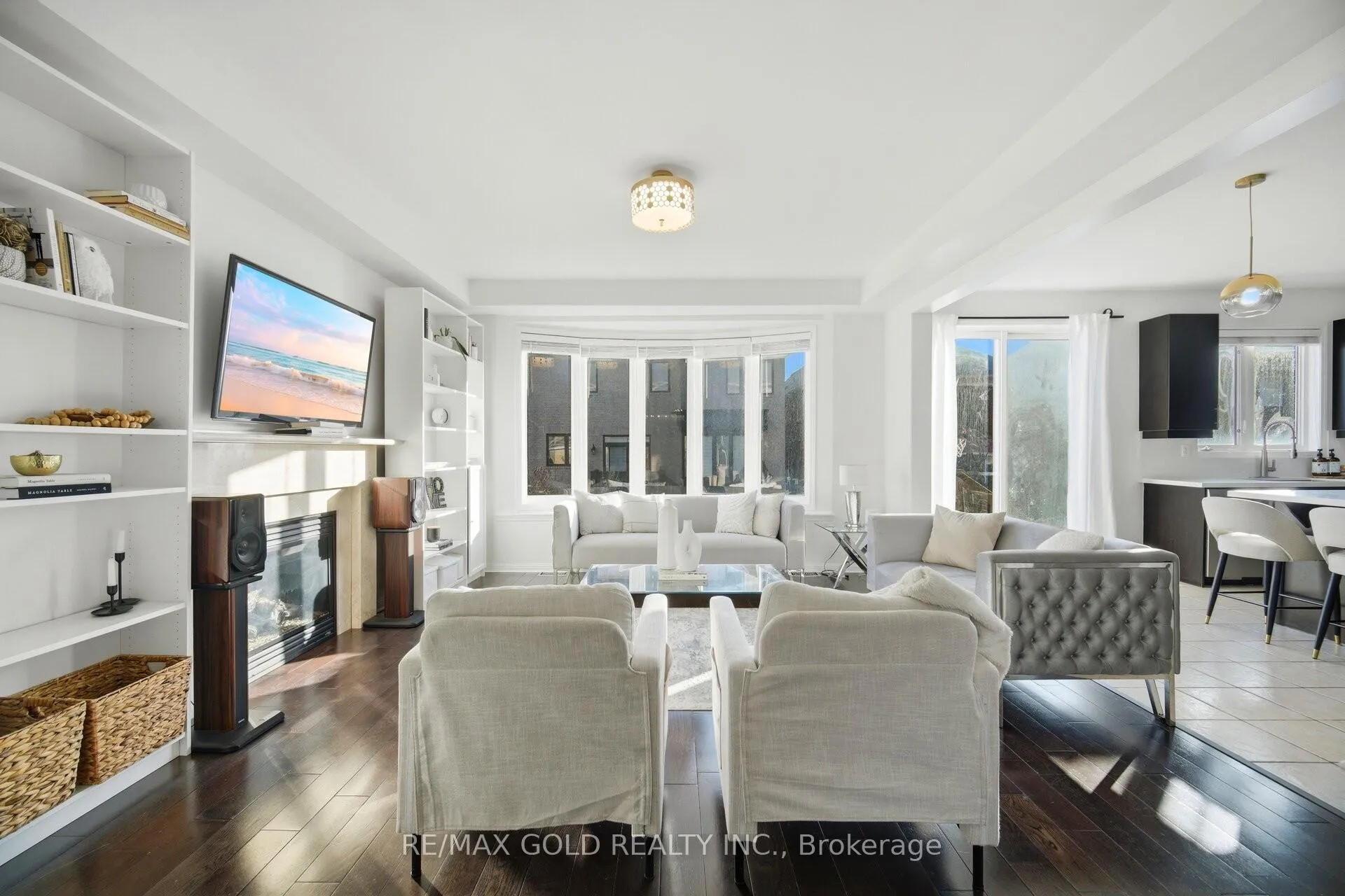 Photo 7 of 20 Peppermint Close, Brampton, Bram East — HOMEH
