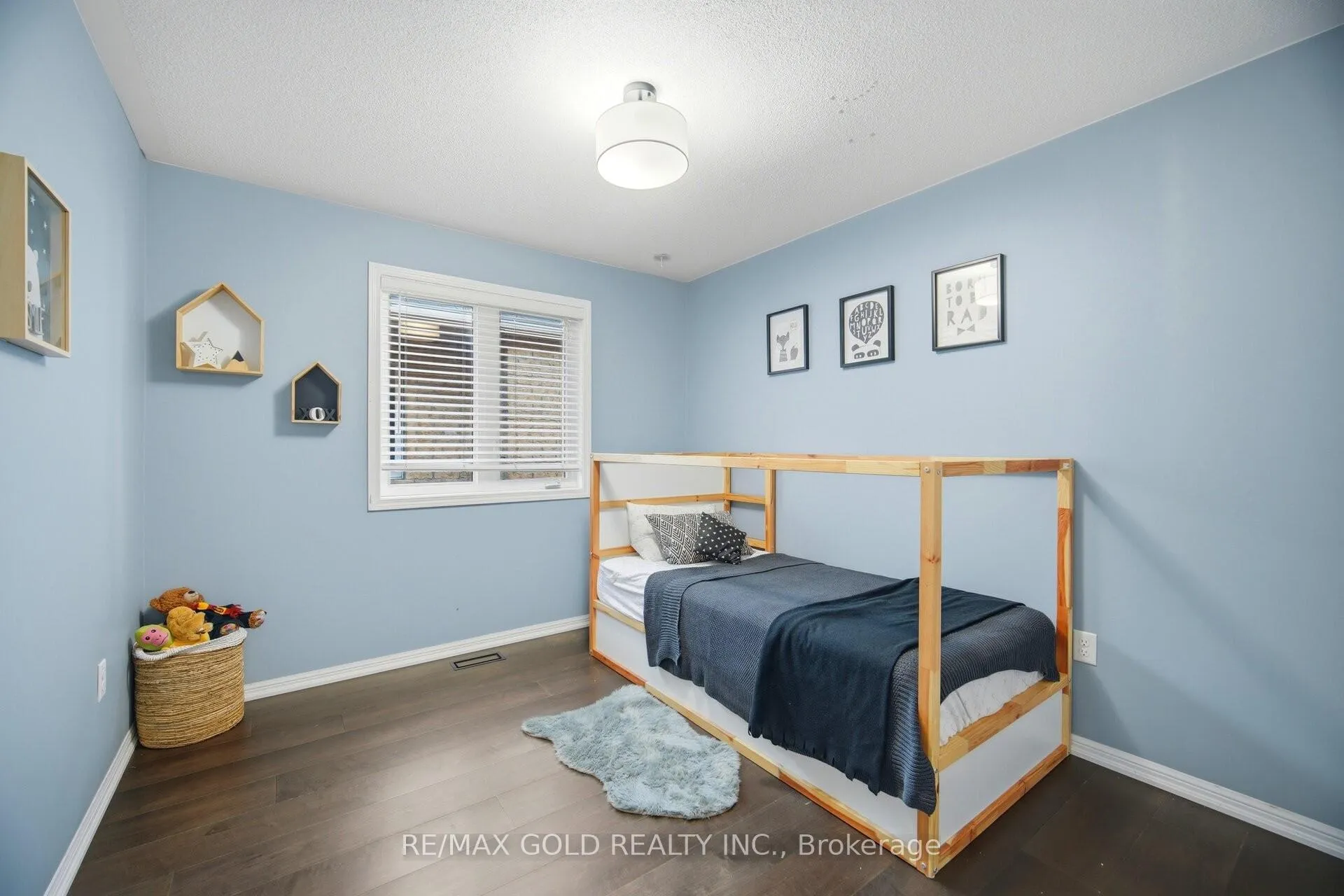 Photo 18 of 20 Peppermint Close, Brampton, Bram East — HOMEH