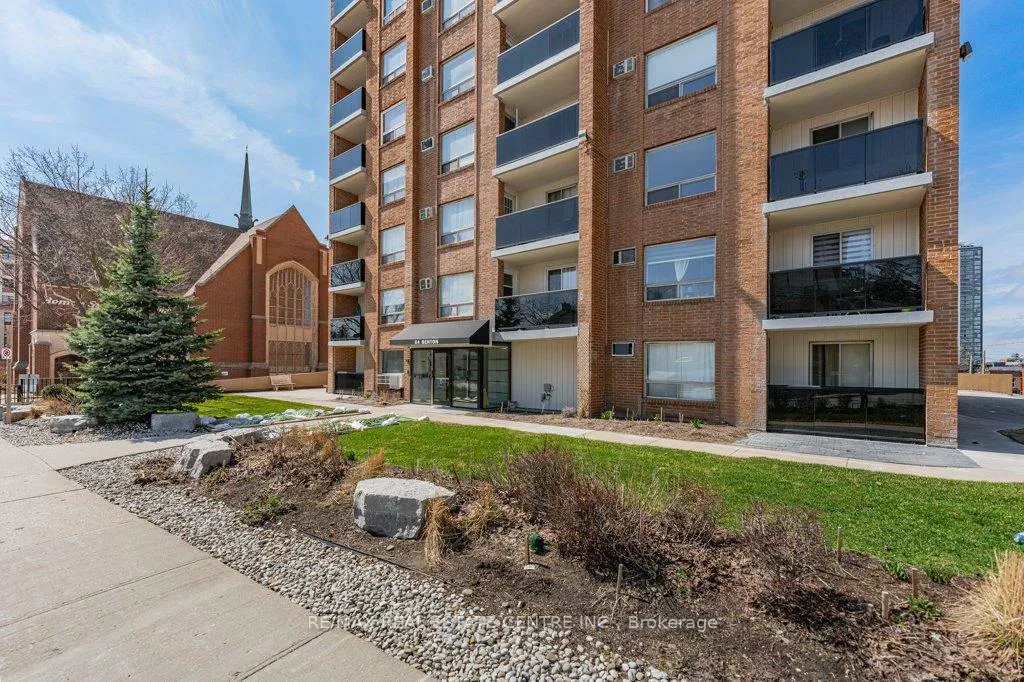 Photo 4 of Unit 506, 64 Benton Street, Kitchener — HOMEH