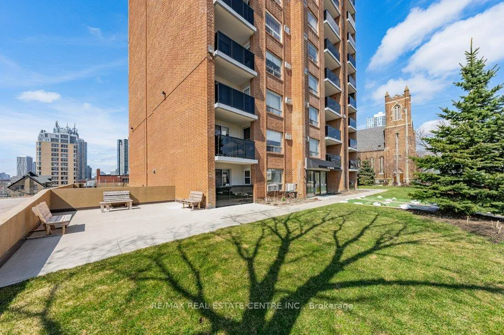 Photo 5 of Unit 506, 64 Benton Street, Kitchener — HOMEH