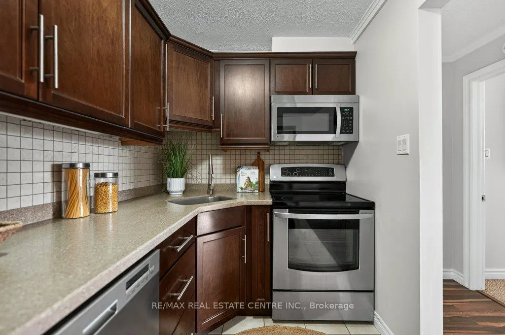 Photo 27 of Unit 506, 64 Benton Street, Kitchener — HOMEH