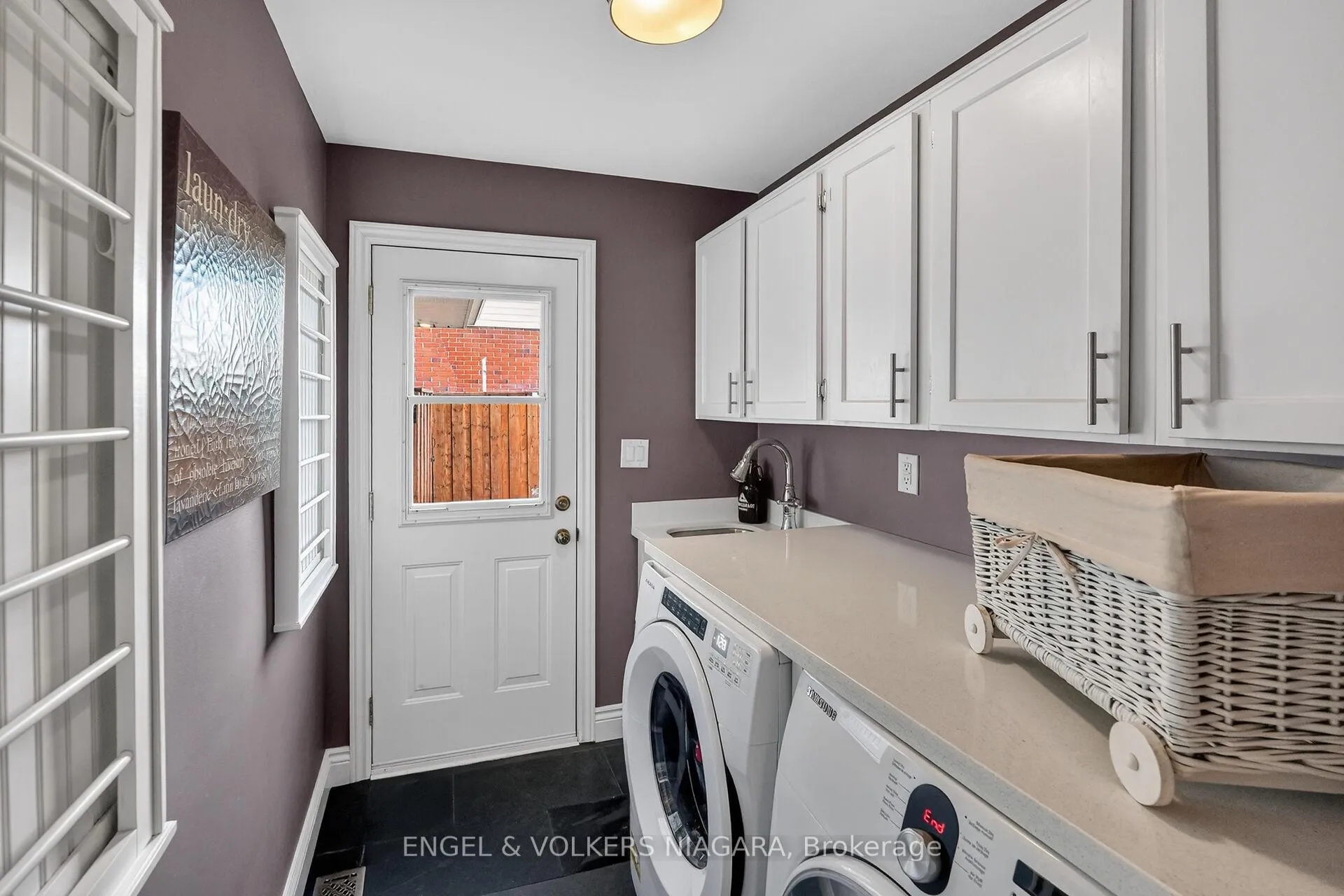 Photo 15 of 6965 Glengowan Crescent, Niagara Falls, Casey — HOMEH