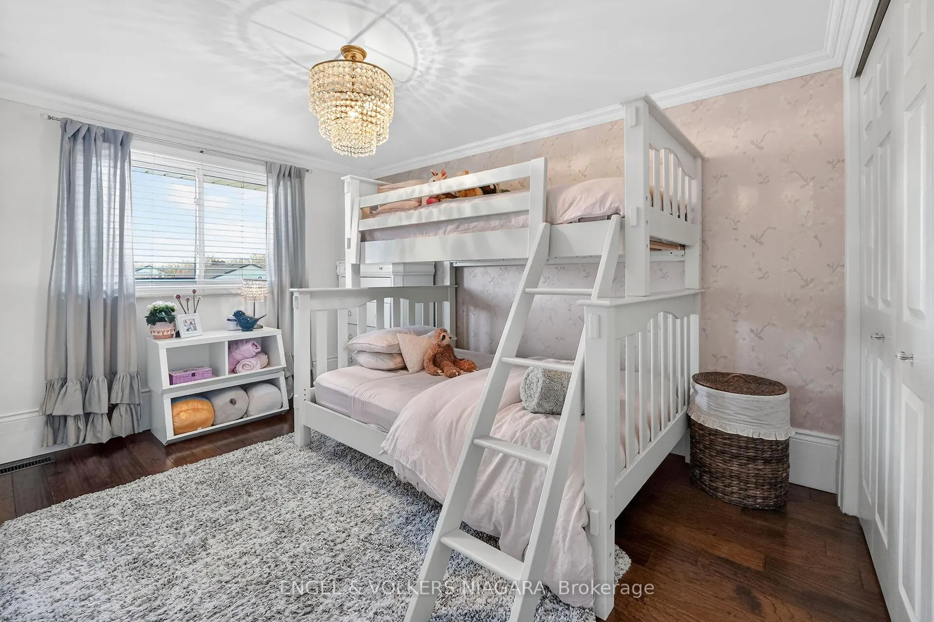 Photo 18 of 6965 Glengowan Crescent, Niagara Falls, Casey — HOMEH