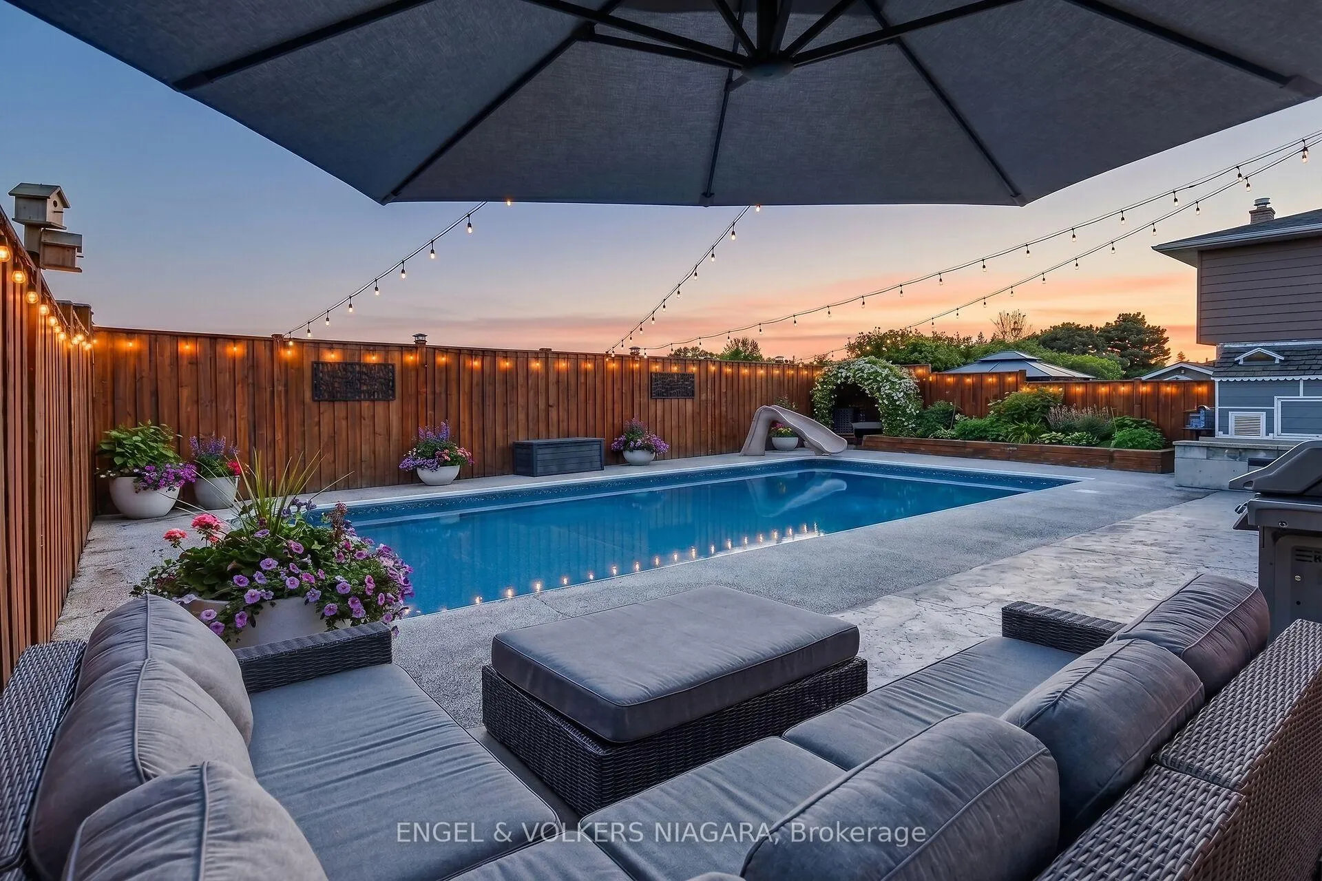 Photo 29 of 6965 Glengowan Crescent, Niagara Falls, Casey — HOMEH