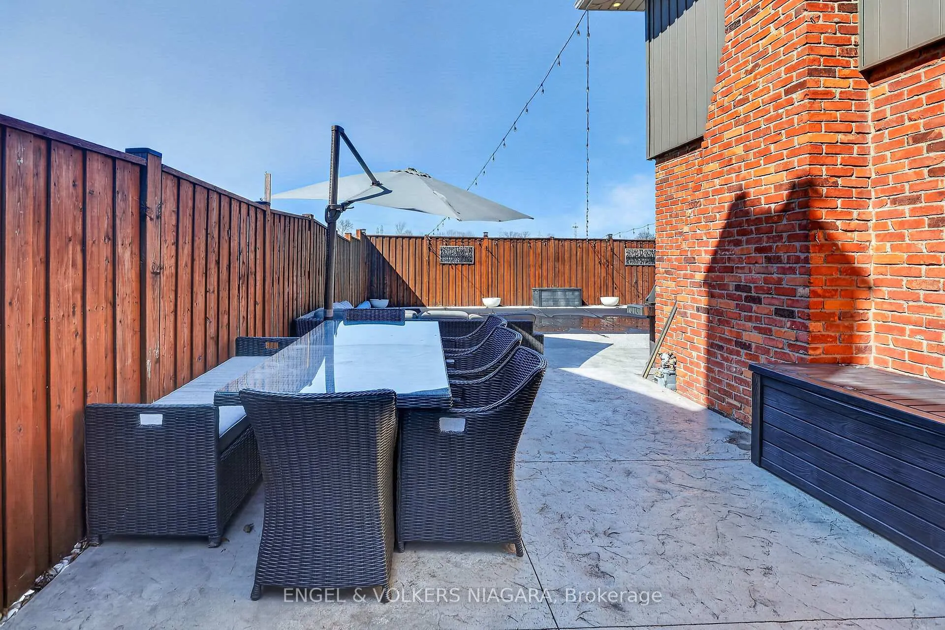 Photo 35 of 6965 Glengowan Crescent, Niagara Falls, Casey — HOMEH