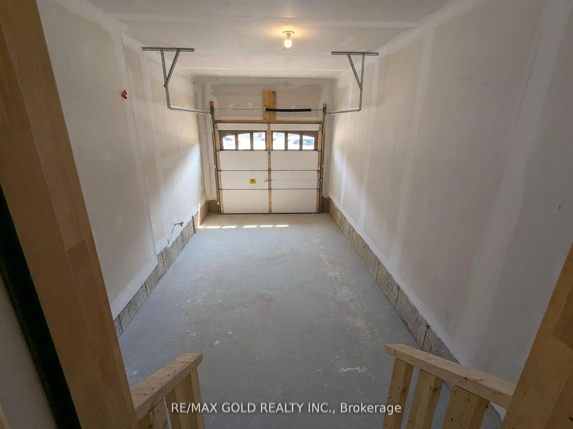 Photo 7 of 203 Broadacre Drive, Kitchener — HOMEH
