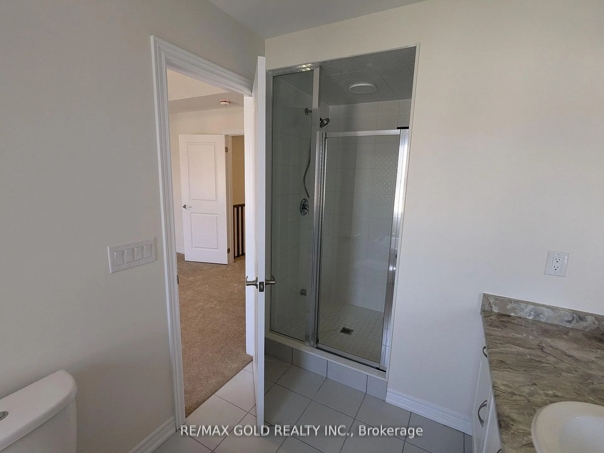 Photo 13 of 203 Broadacre Drive, Kitchener — HOMEH