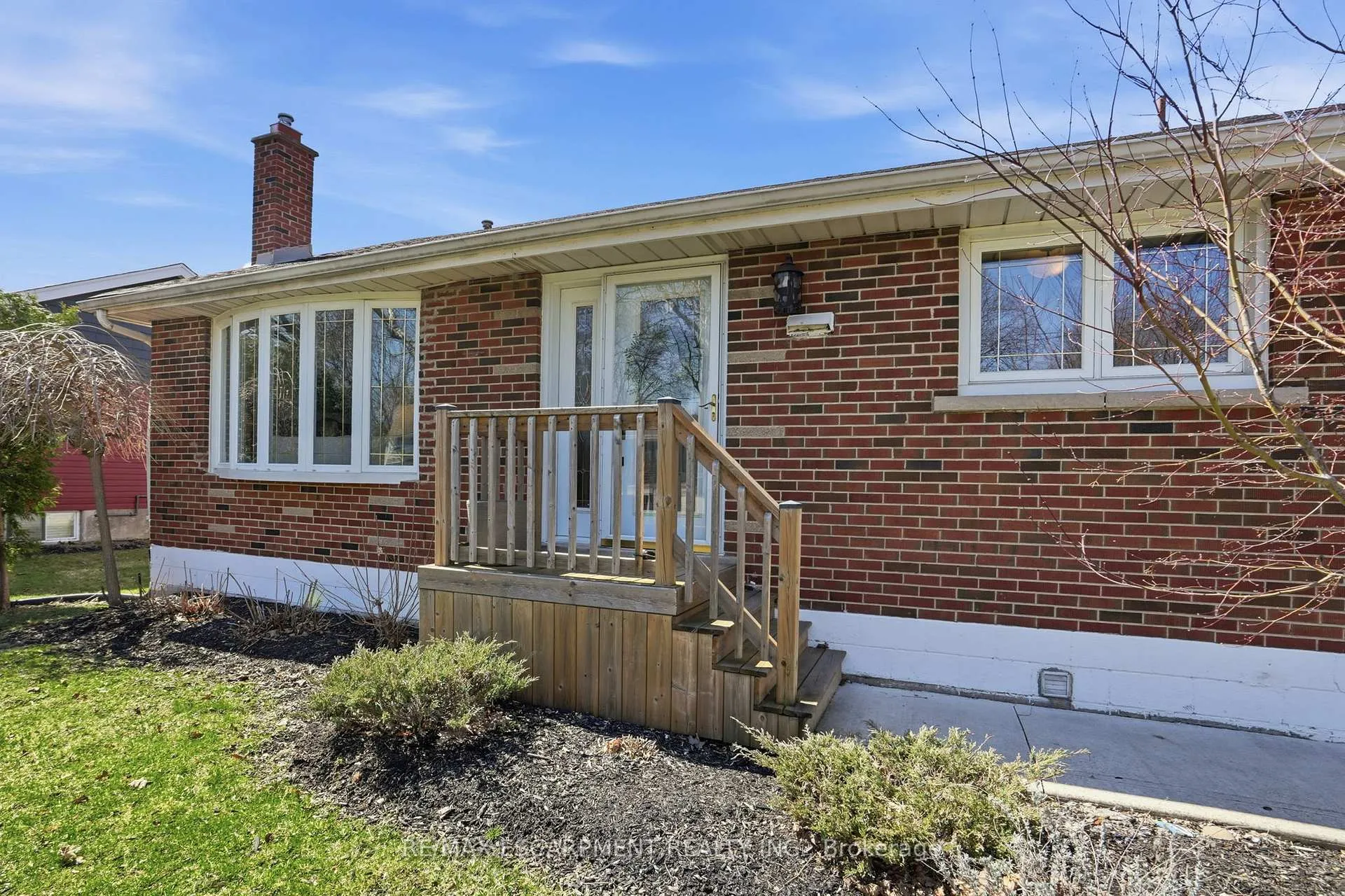 Photo 11 of 208 Seneca Avenue, Hamilton, Rural Glanbrook — HOMEH