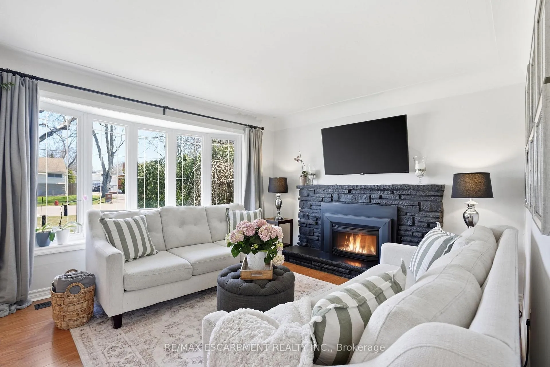 Photo 16 of 208 Seneca Avenue, Hamilton, Rural Glanbrook — HOMEH