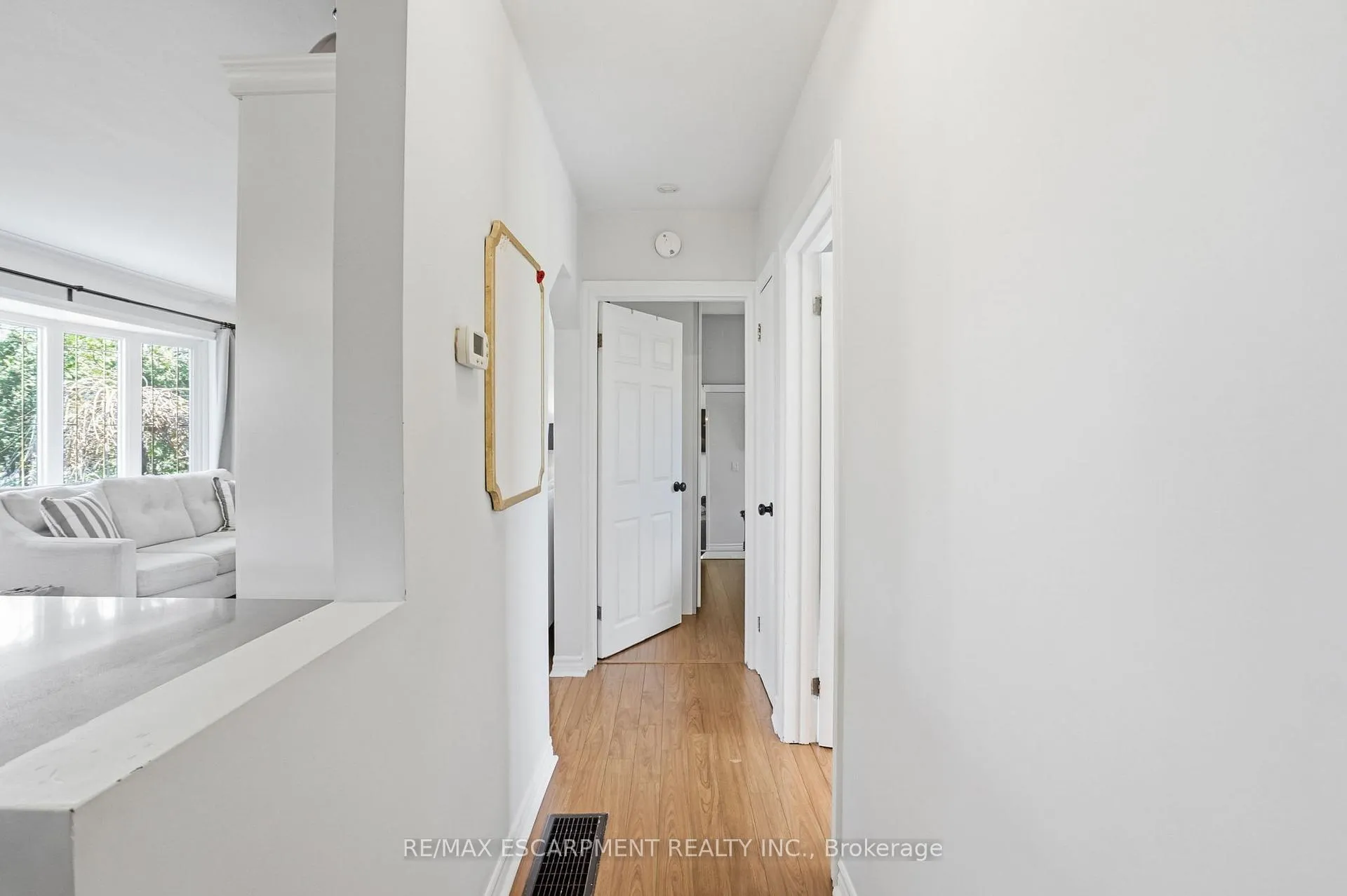 Photo 27 of 208 Seneca Avenue, Hamilton, Rural Glanbrook — HOMEH