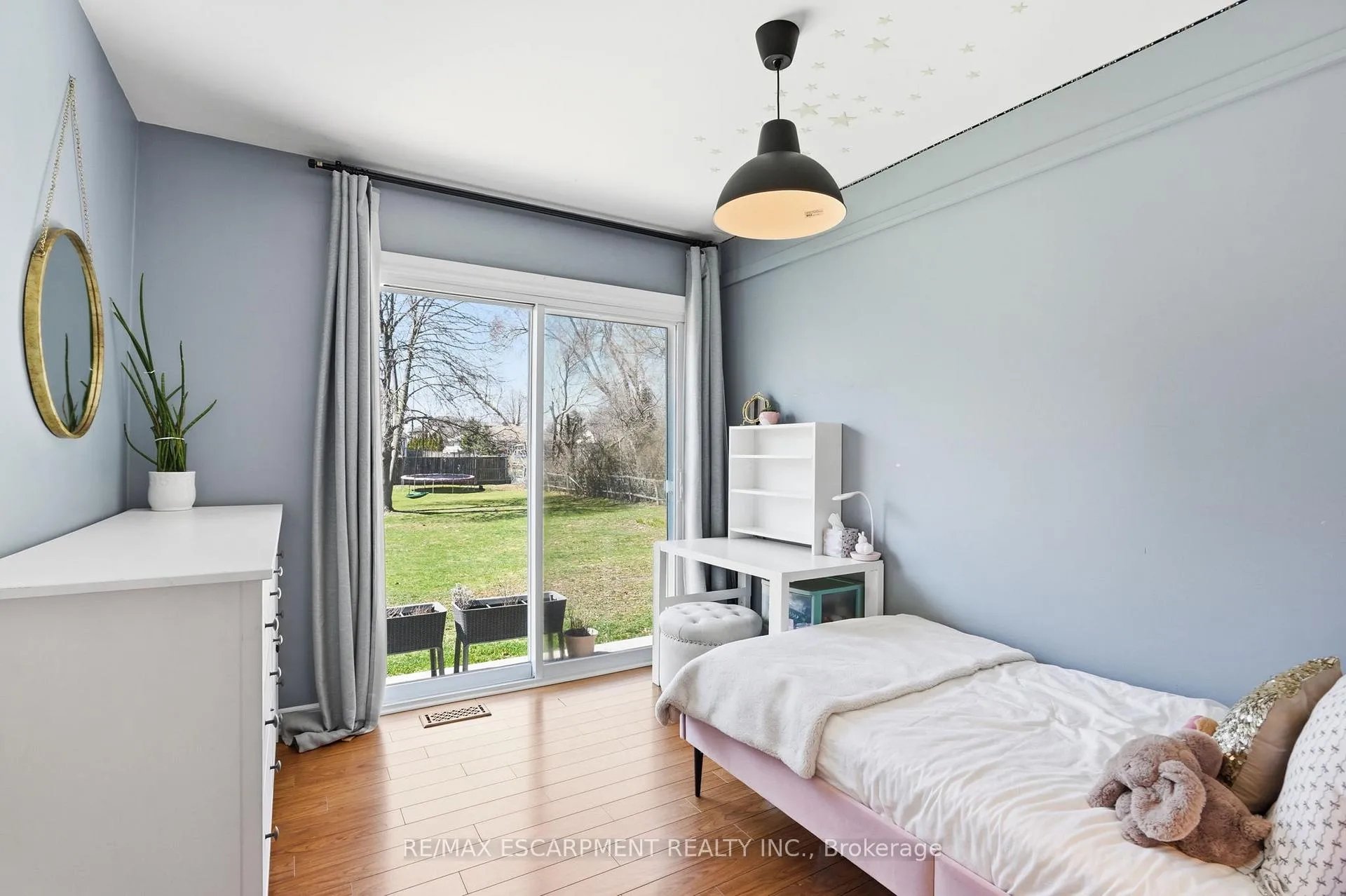 Photo 29 of 208 Seneca Avenue, Hamilton, Rural Glanbrook — HOMEH
