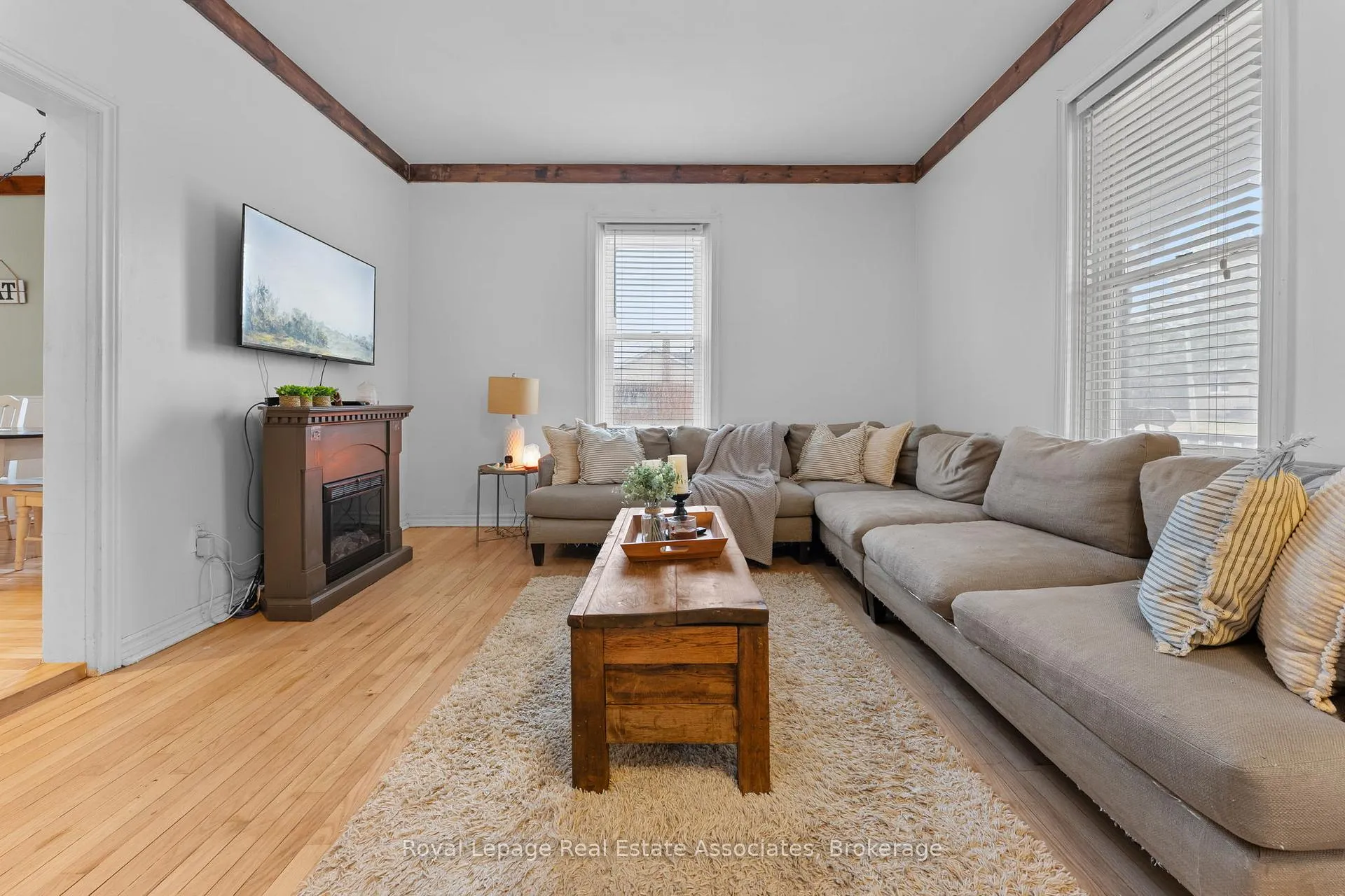 Photo 8 of 4 Dundas Street E, Erin — HOMEH