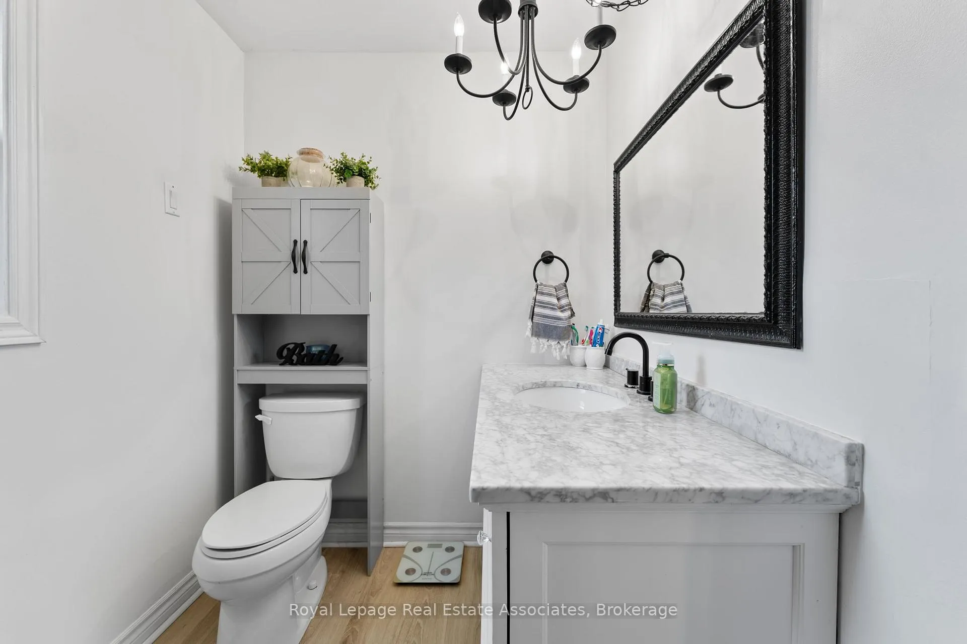 Photo 15 of 4 Dundas Street E, Erin — HOMEH
