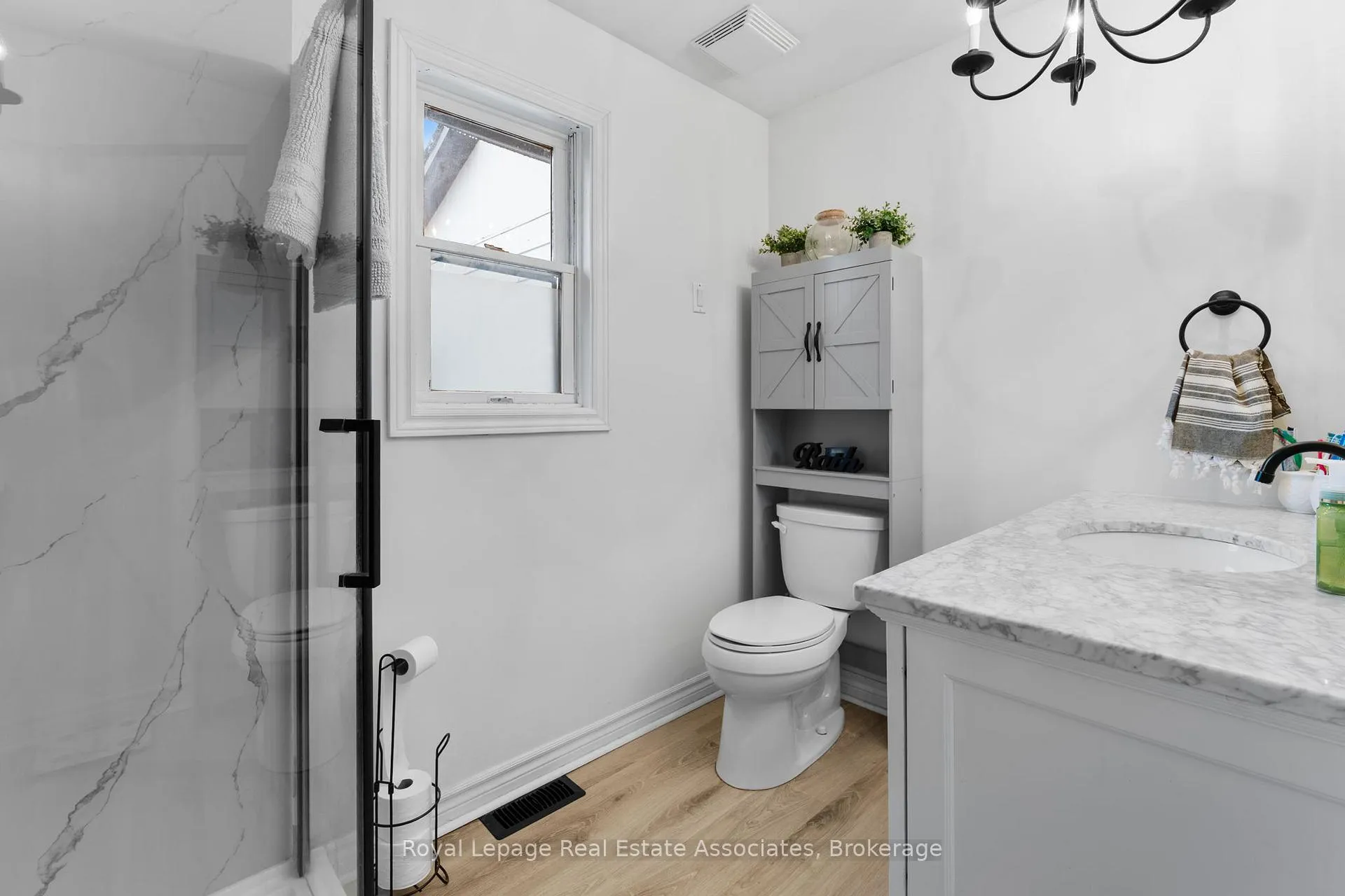 Photo 20 of 4 Dundas Street E, Erin — HOMEH