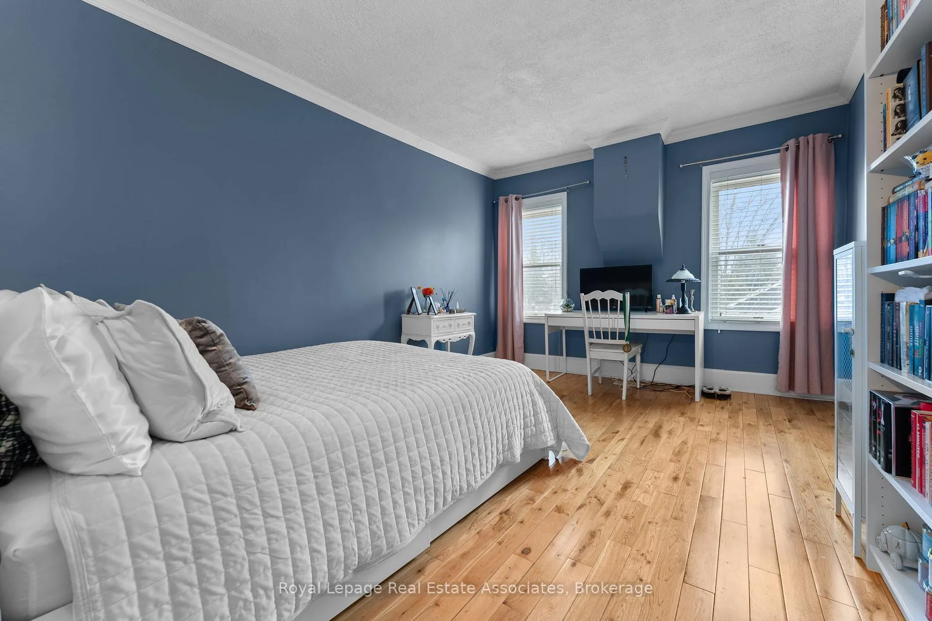 Photo 22 of 4 Dundas Street E, Erin — HOMEH
