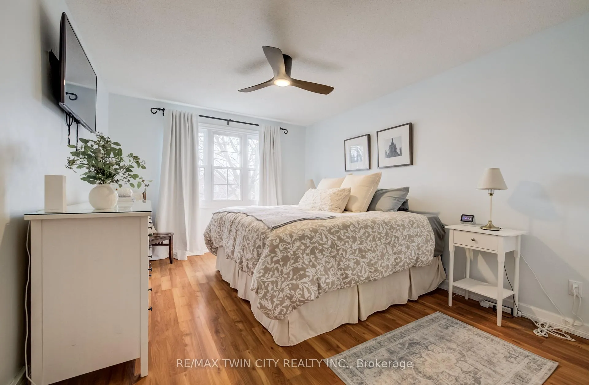 Photo 15 of 150 Bayne Crescent, Cambridge — HOMEH