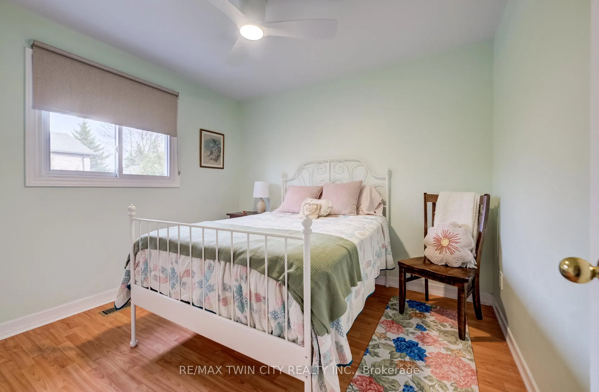 Photo 18 of 150 Bayne Crescent, Cambridge — HOMEH