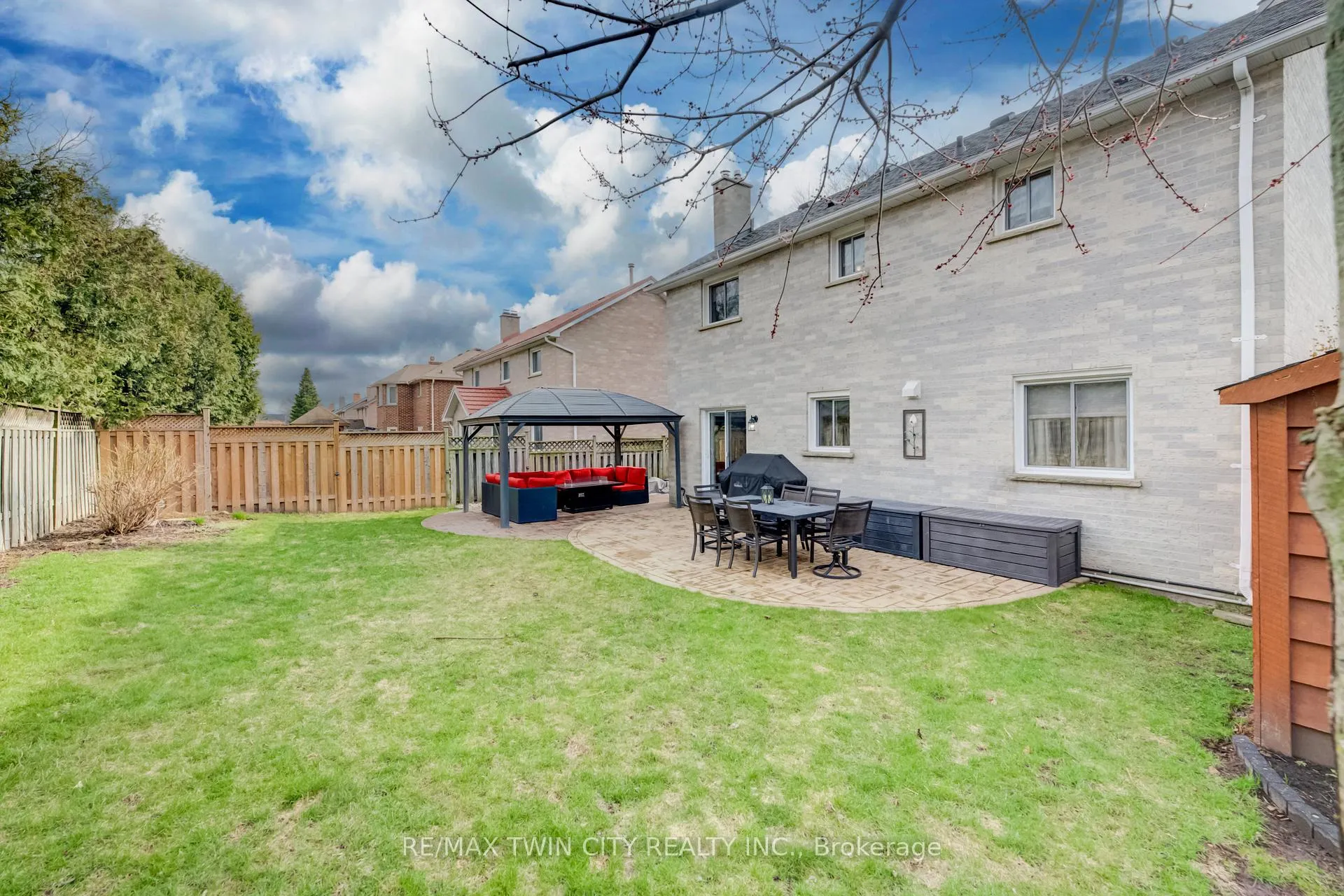 Photo 29 of 150 Bayne Crescent, Cambridge — HOMEH