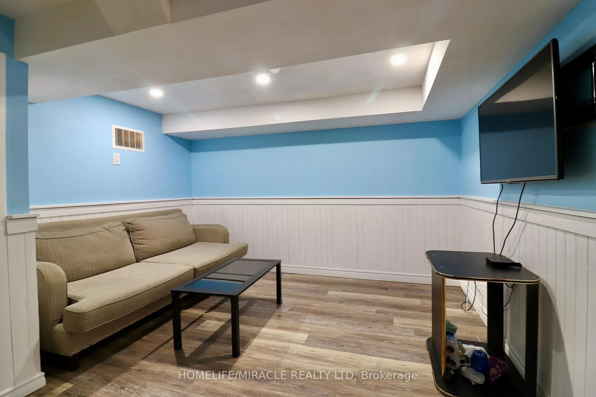 Photo 28 of 80 Roseview Avenue, Cambridge, City Core/Wellington — HOMEH