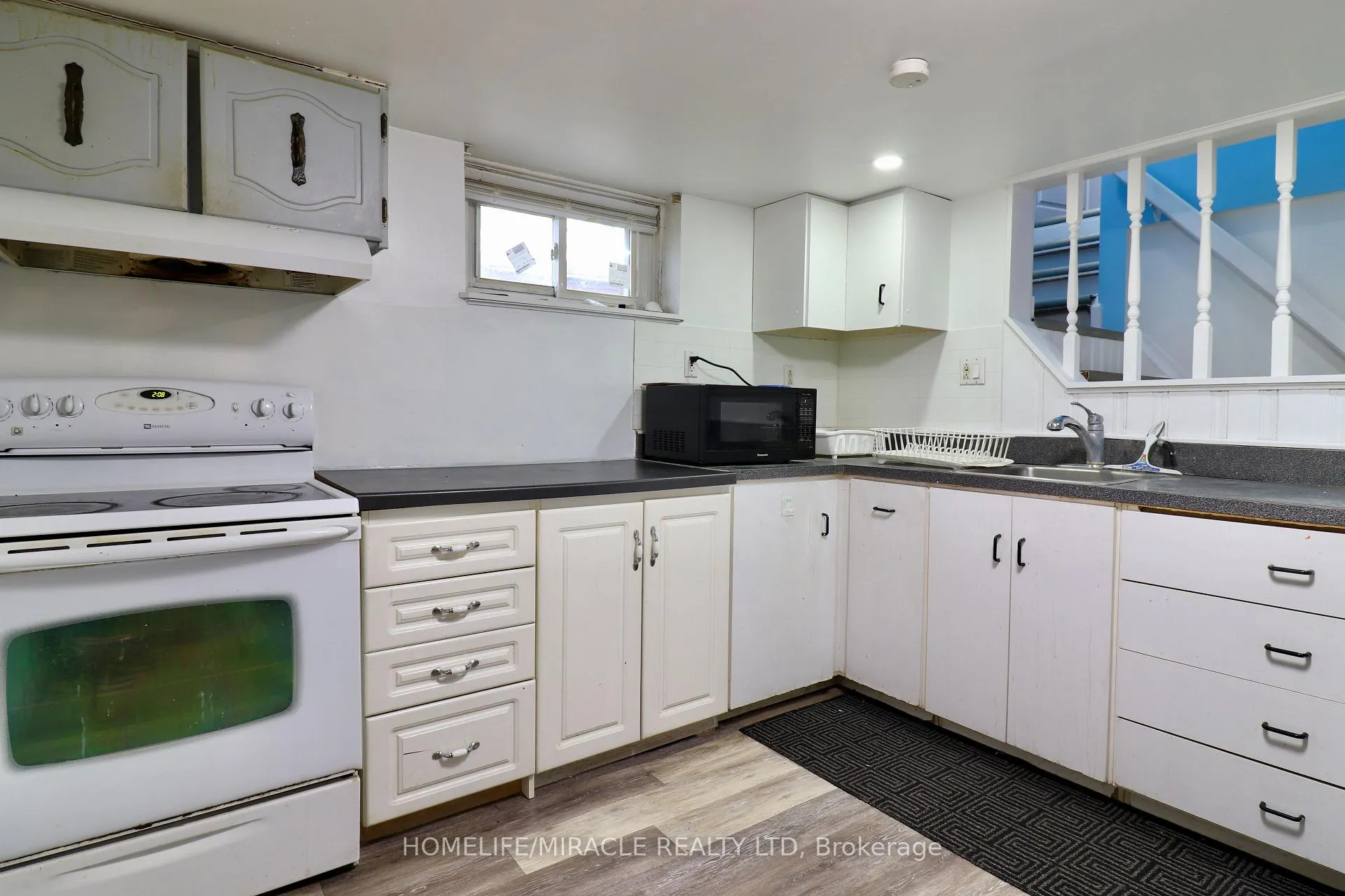 Photo 36 of 80 Roseview Avenue, Cambridge, City Core/Wellington — HOMEH