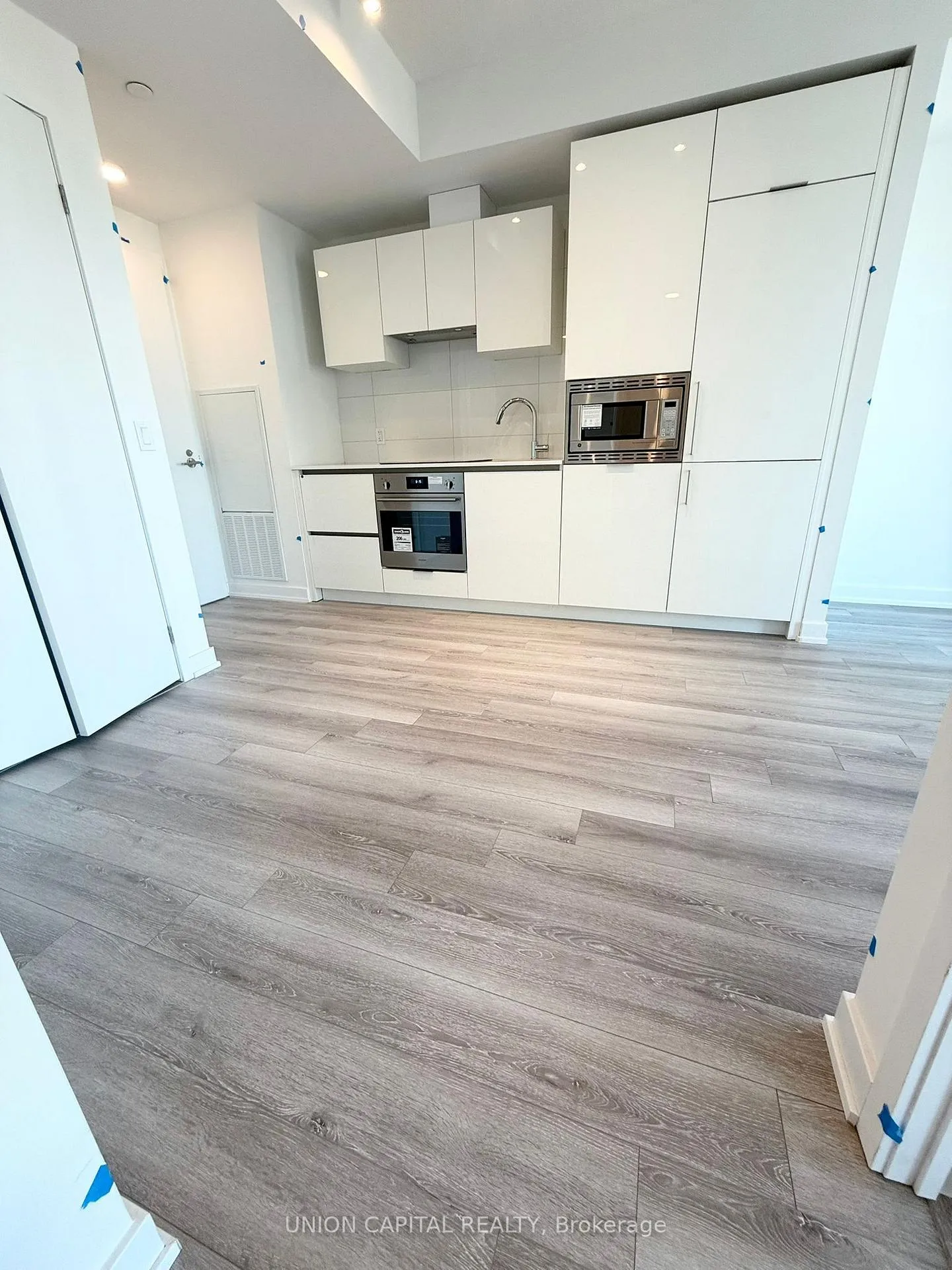 Photo 3 of Unit 3602, 238 Simcoe Street, Toronto, Kensington-Chinatown — HOMEH