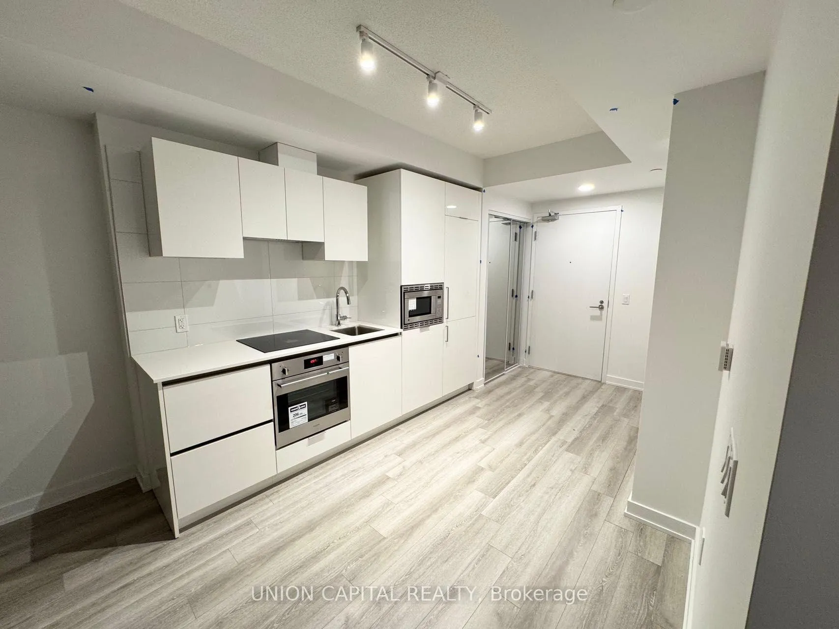 Photo 4 of Unit 3602, 238 Simcoe Street, Toronto, Kensington-Chinatown — HOMEH