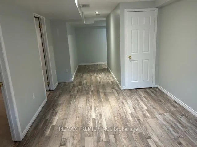 Photo 2 of 13 Srigley Street, Barrie, Holly — HOMEH