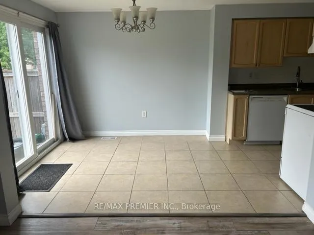 Photo 8 of 13 Srigley Street, Barrie, Holly — HOMEH