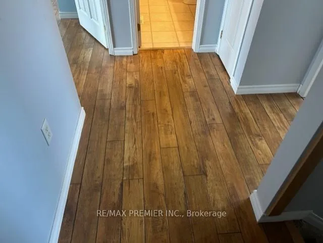Photo 18 of 13 Srigley Street, Barrie, Holly — HOMEH