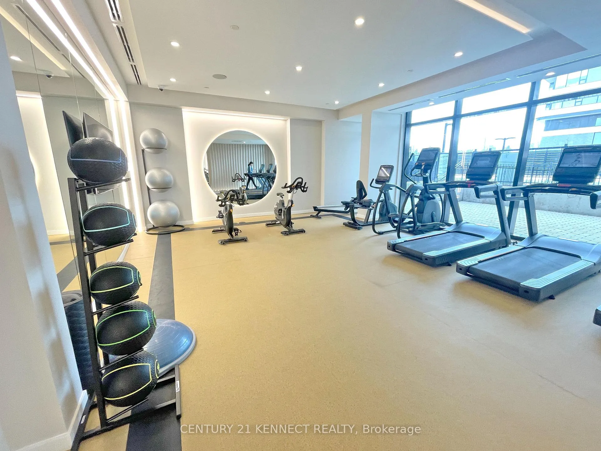 Photo 8 of Unit 707, 8188 Yonge Street, Vaughan, Uplands — HOMEH