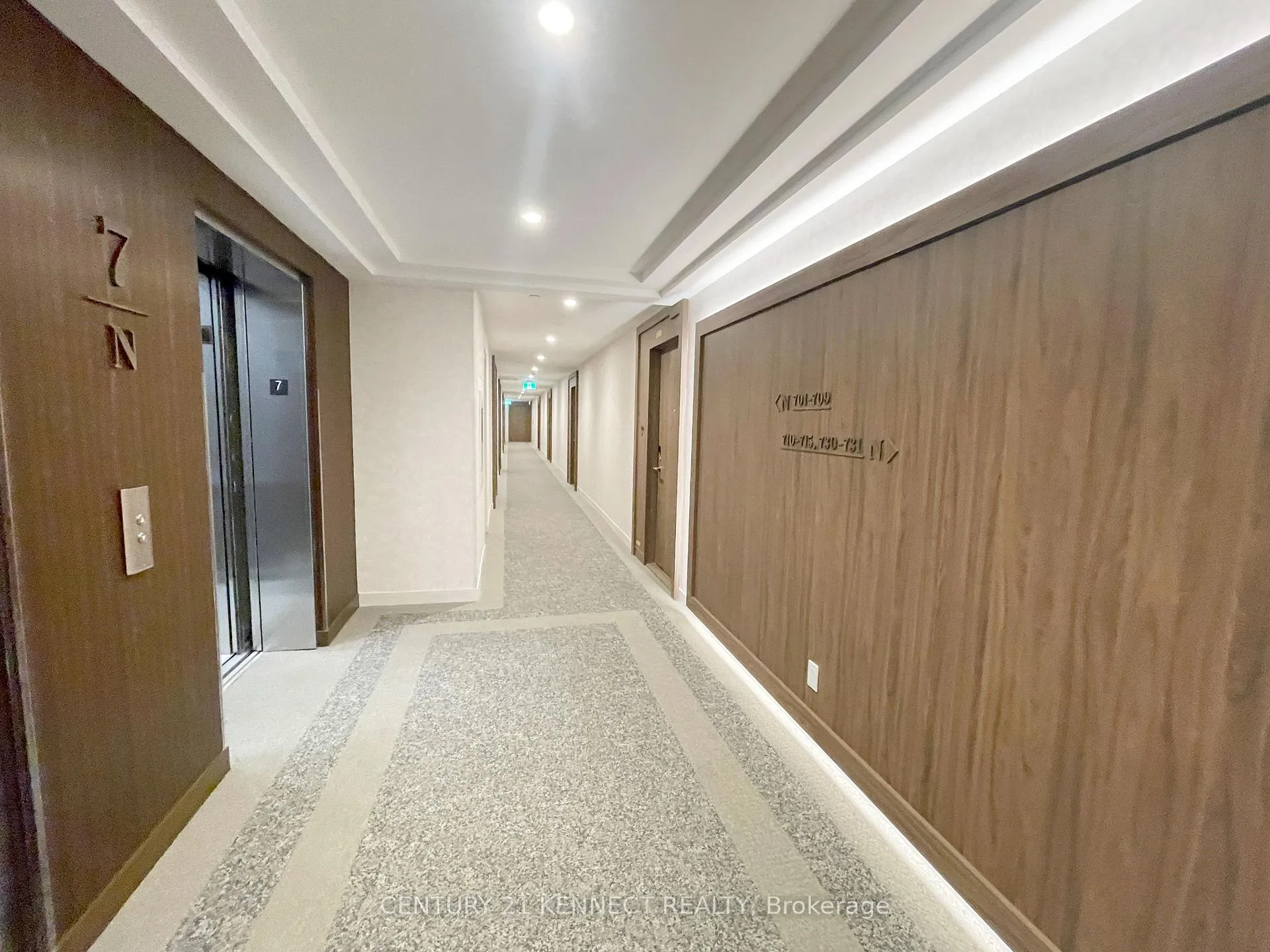Photo 11 of Unit 707, 8188 Yonge Street, Vaughan, Uplands — HOMEH