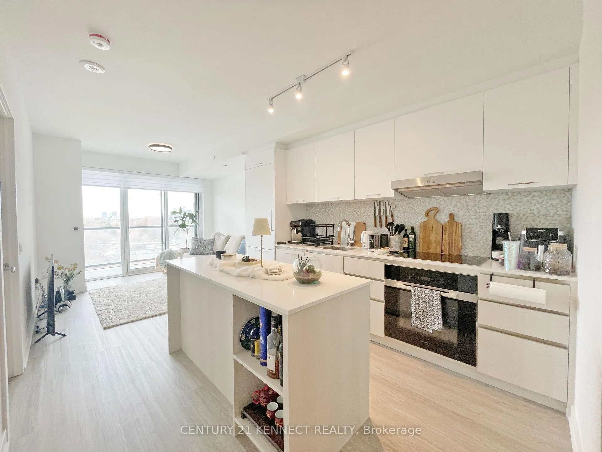 Photo 12 of Unit 707, 8188 Yonge Street, Vaughan, Uplands — HOMEH