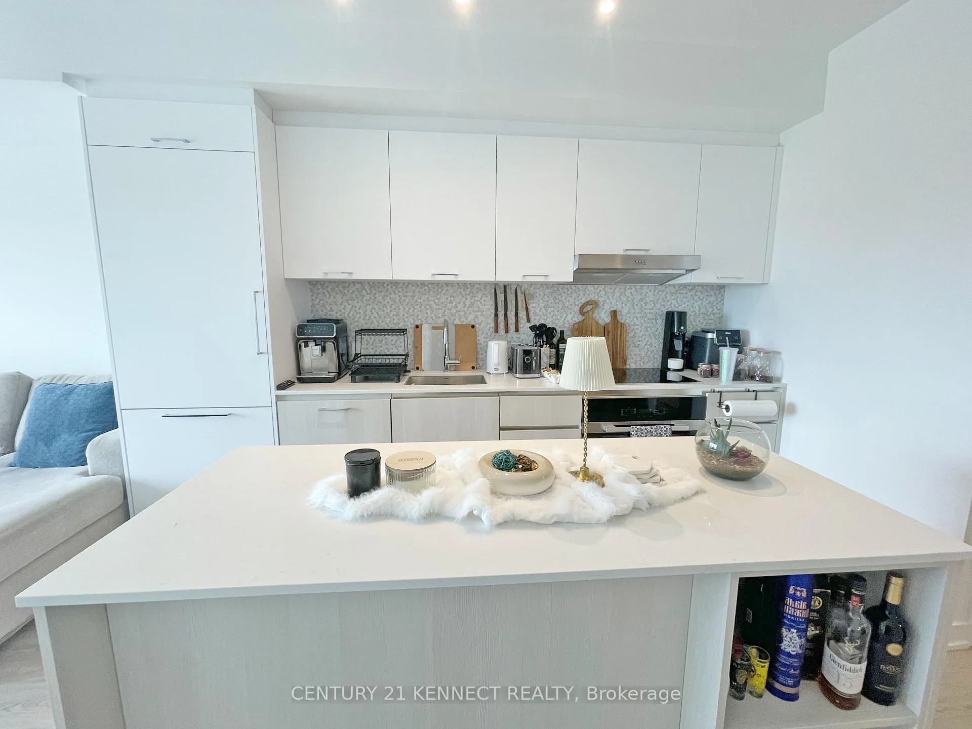 Photo 16 of Unit 707, 8188 Yonge Street, Vaughan, Uplands — HOMEH