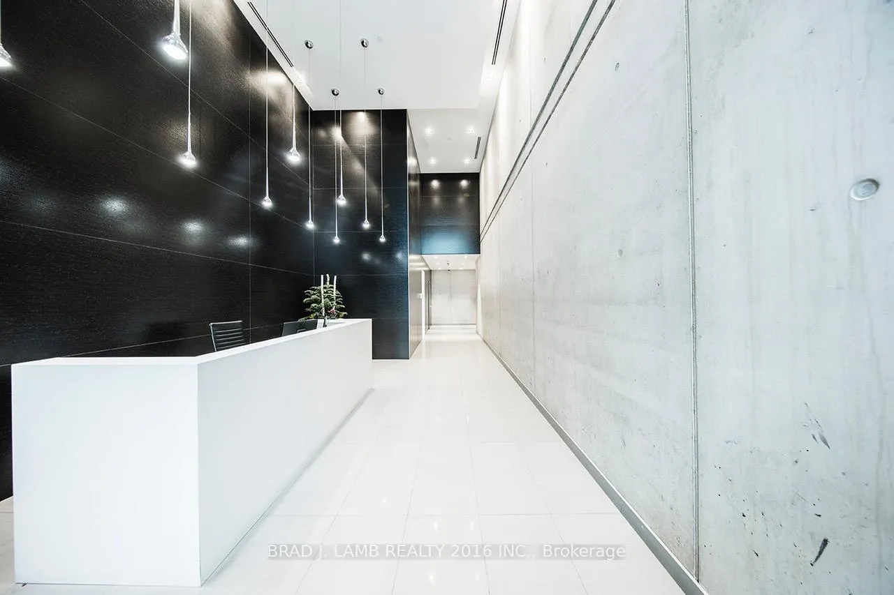 Photo 13 of Unit 1405, 11 Charlotte Street, Toronto, Waterfront Communities — HOMEH