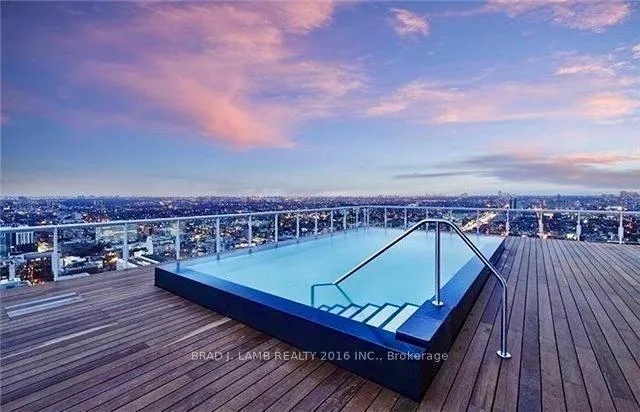 Photo 16 of Unit 1405, 11 Charlotte Street, Toronto, Waterfront Communities — HOMEH