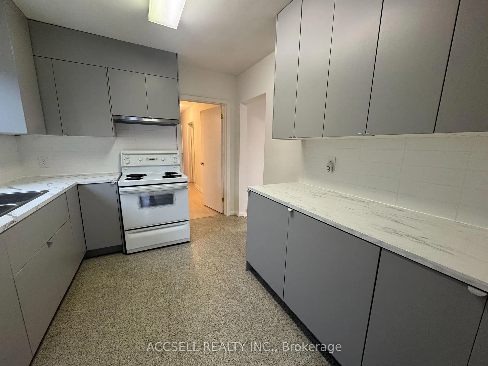 Photo 1 of Unit Upper, 99 Kenwood Avenue, Toronto, Humewood-Cedarvale — HOMEH
