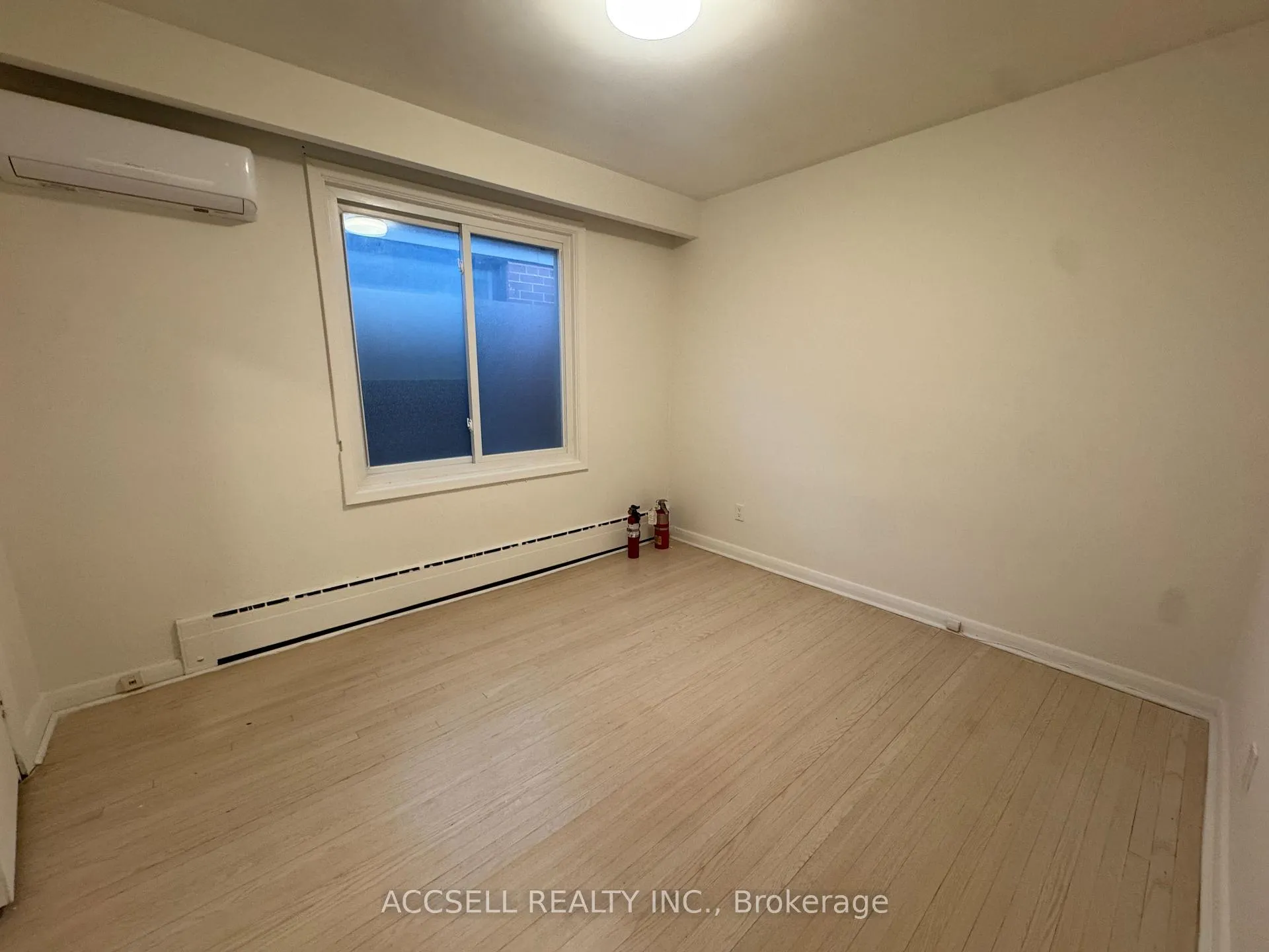 Photo 9 of Unit Upper, 99 Kenwood Avenue, Toronto, Humewood-Cedarvale — HOMEH