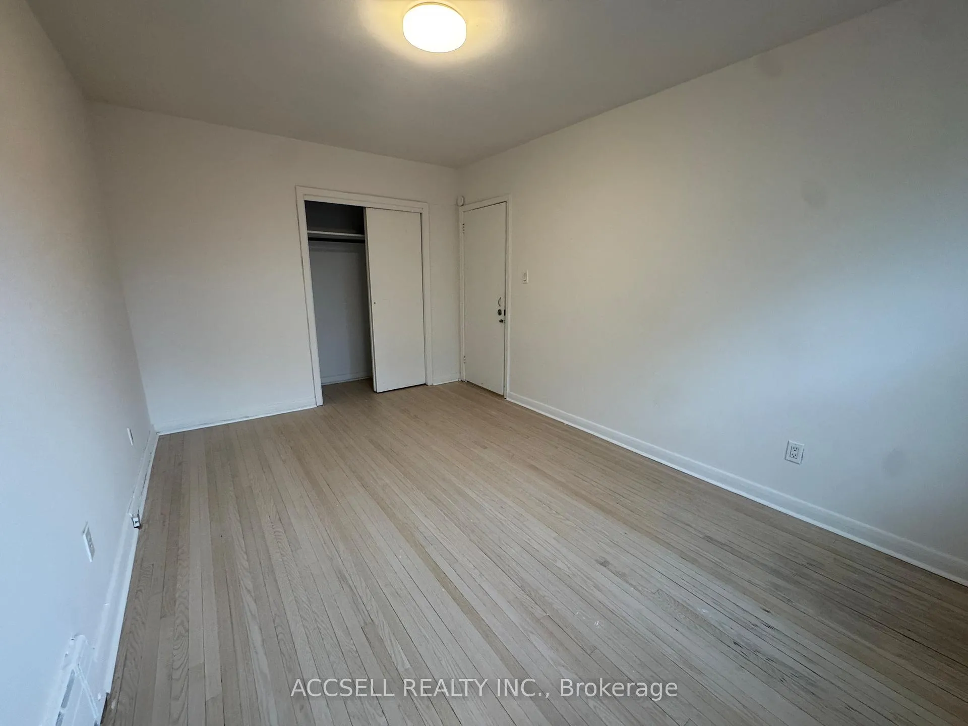 Photo 11 of Unit Upper, 99 Kenwood Avenue, Toronto, Humewood-Cedarvale — HOMEH