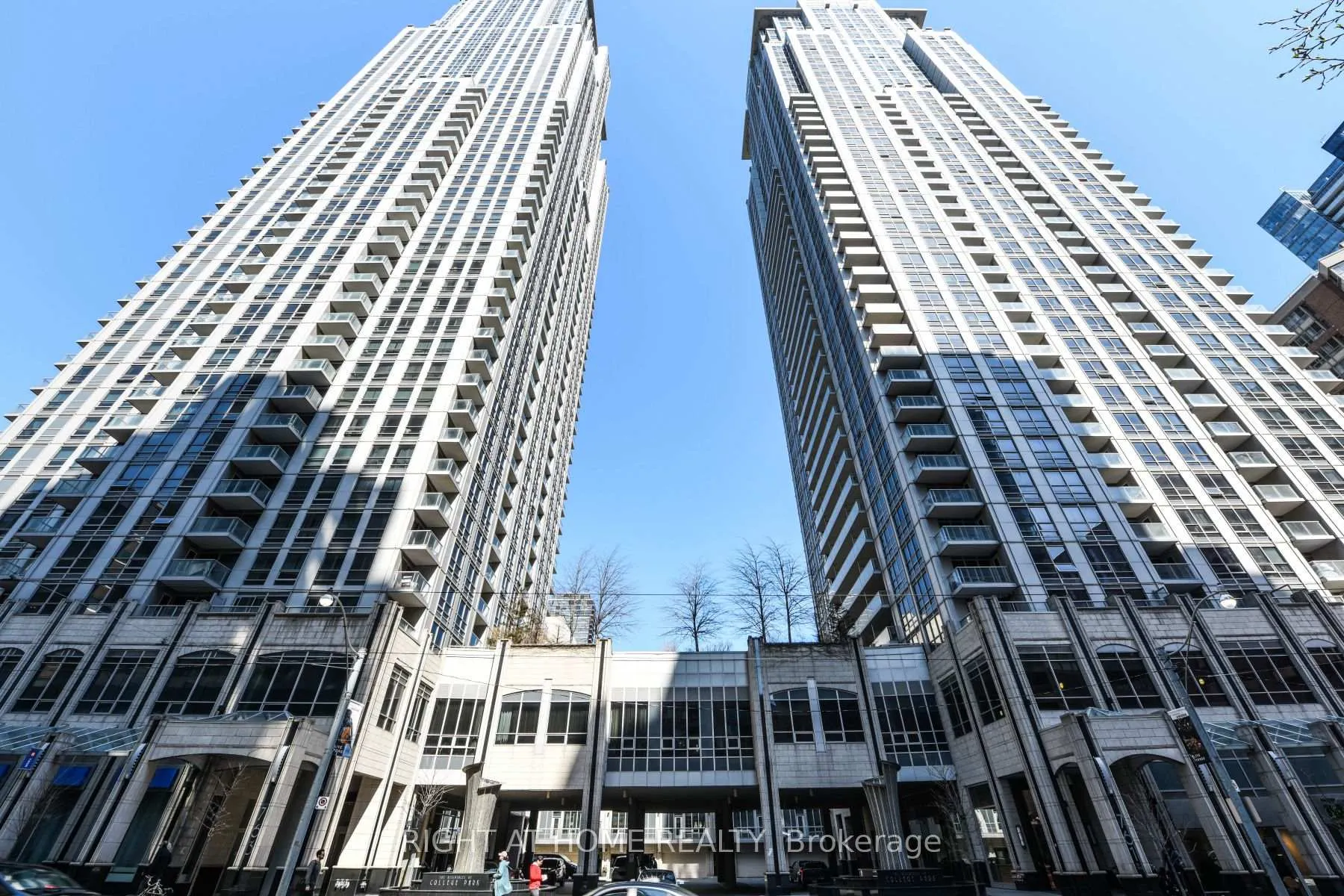Photo 3 of Unit 2712, 761 Bay Street, Toronto, Bay Street Corridor — HOMEH